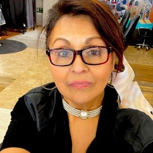 Meet your Posher, Donna